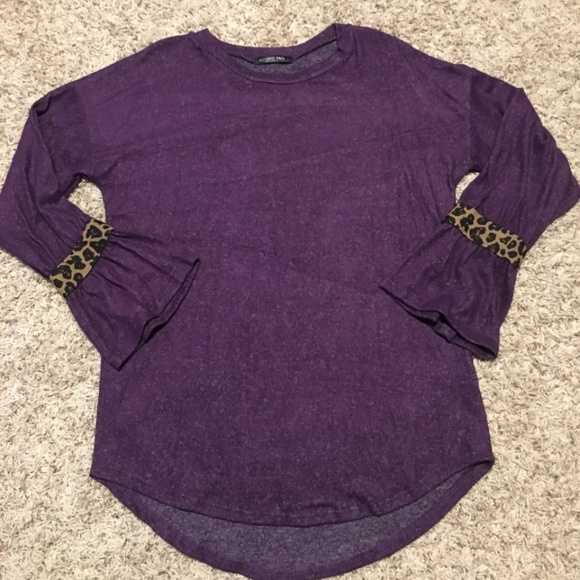 Leopard print long sleeve chiffon ruffle button top